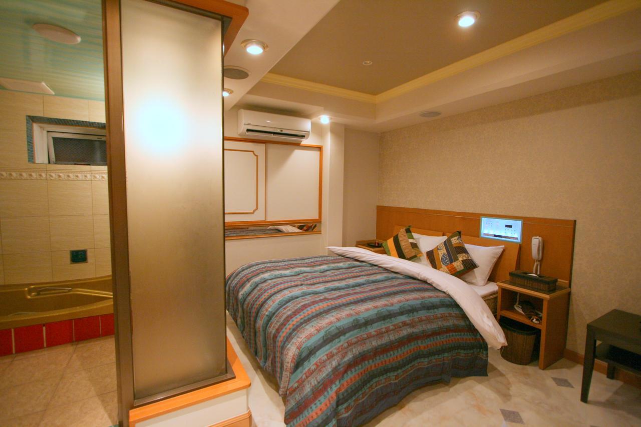 Hotel Celavie Osakajokitazume (Adults Only) ภายนอก รูปภาพ